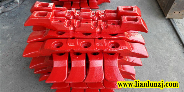 大型刮板輸送機<i style='color:red'>17gl7-1刮板</i>鍛造工藝的重難點在哪？