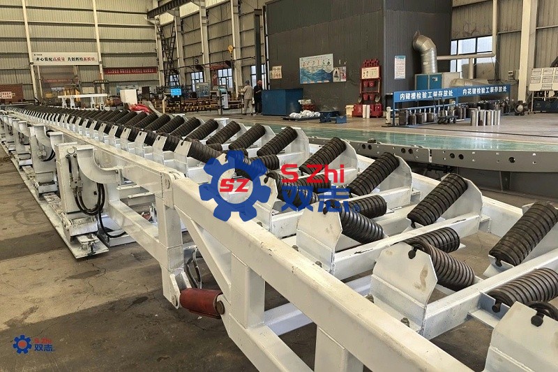 自移機(jī)尾